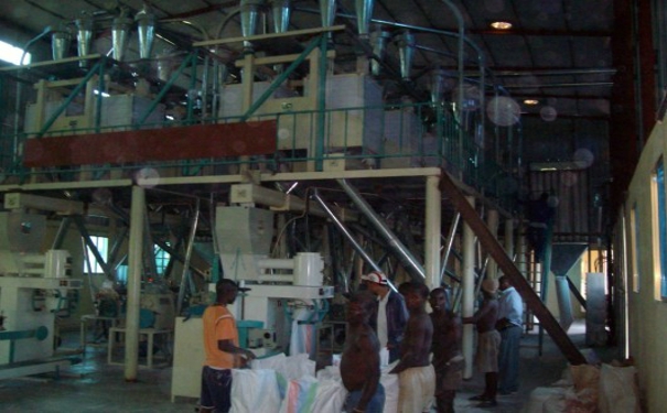 <a href=http://m.fpadna.com/product/6/ target=_blank class=infotextkey>玉米深加工機械</a>